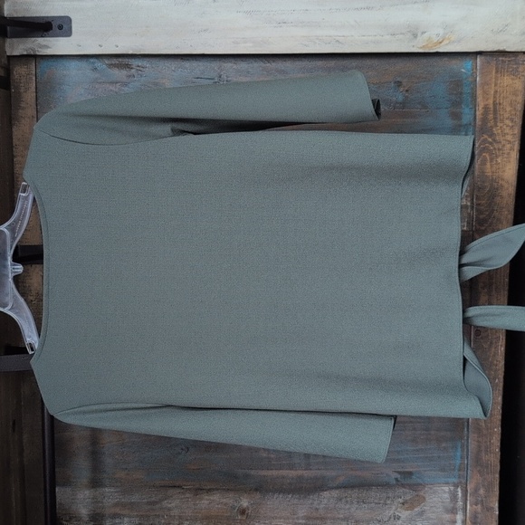 Banana Republic Olive Green Tie Front 3/4 Sleeve Top - Women's Small - Picture 6 of 6